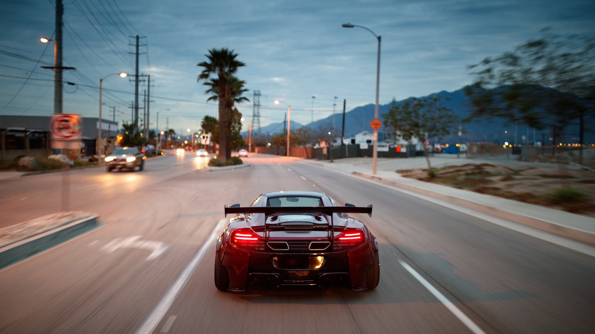 球场“铜墙铁壁”防线：最难攻破的防守奇观，铜墙铁壁铸防线