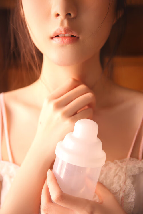 篮球明星参与社区公益篮球推广活动，篮球公益项目