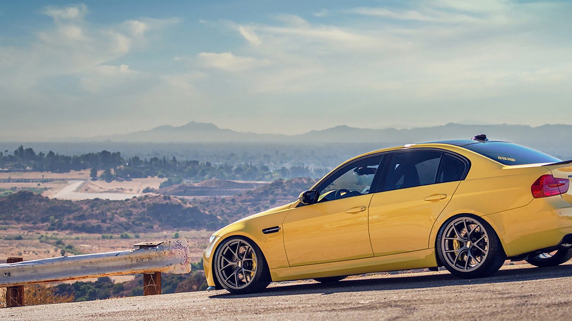 巴伦西亚主场大胜皇家社会保持不败，巴伦西亚队