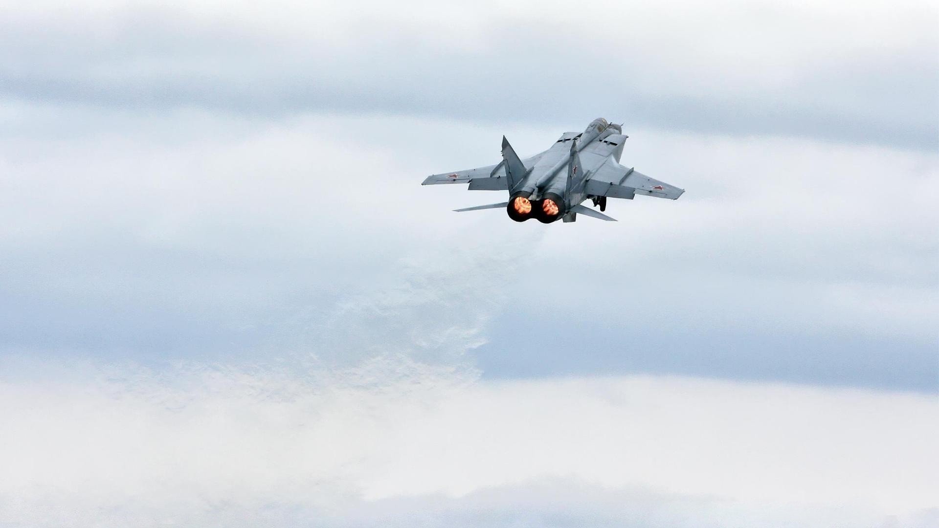 国足各场比赛传控节奏平均评分，国足跑动数据